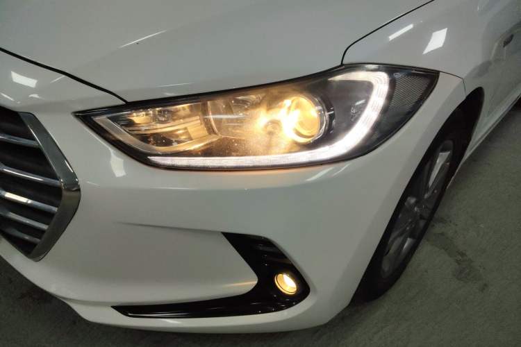 Used Hyundai Elantra (6th Generation / Lingdong) 2016 1.4T Dual-Clutch Xuan Dong · Dynamic Version Left Front Headlight