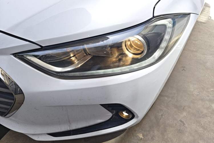 Used Hyundai Elantra (6th Generation / Lingdong) 2016 1.6L Automatic ZhiXuan – Elite Version Left Front Headlight