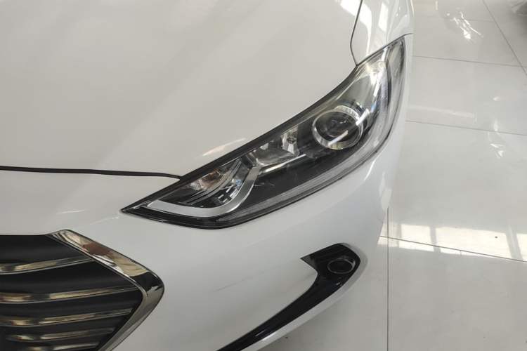 Used Hyundai Elantra (6th Generation / Lingdong) 2016 1.6L Automatic ZhiXuan – Elite Version Left Front Headlight