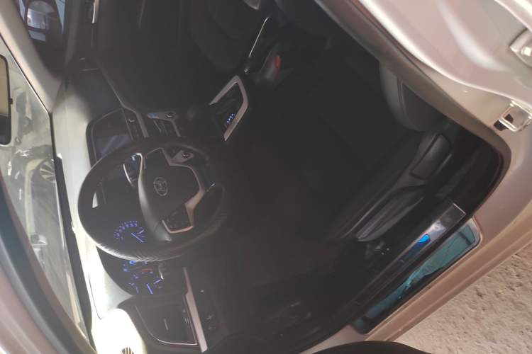 Used Hyundai Elantra (6th Generation / Lingdong) 2016 1.6L Automatic ZhiXuan – Elite Version Left Front Seat