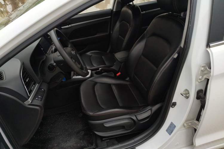 Used Hyundai Elantra (6th Generation / Lingdong) 2016 1.6L Automatic ZhiXuan – Elite Version Left Front Seat