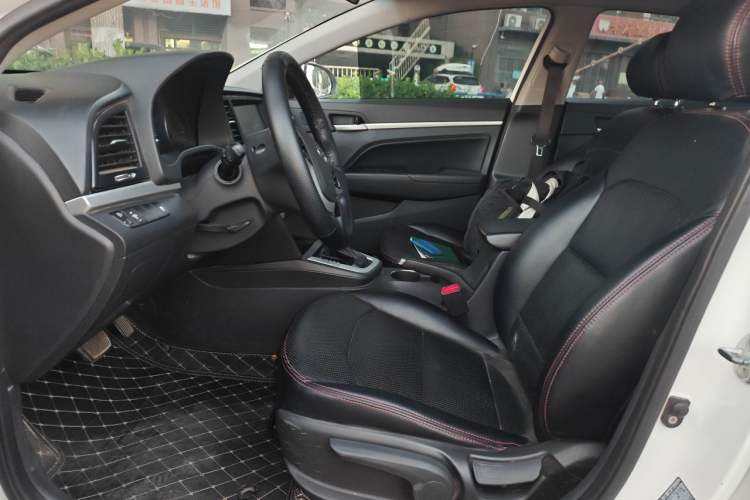Used Hyundai Elantra (6th Generation / Lingdong) 2016 1.6L Automatic ZhiXuan – Elite Version Left Front Seat