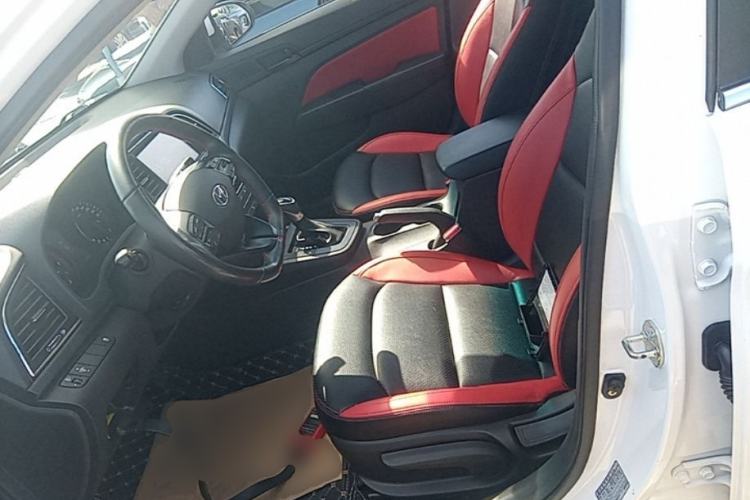 Used Hyundai Elantra (6th Generation / Lingdong) 2016 1.4T Dual-Clutch Xuan Dong · Dynamic Version Left Front Seat