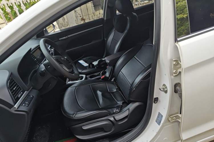Used Hyundai Elantra (6th Generation / Lingdong) 2016 1.6L Automatic ZhiXuan – Elite Version Left Front Seat