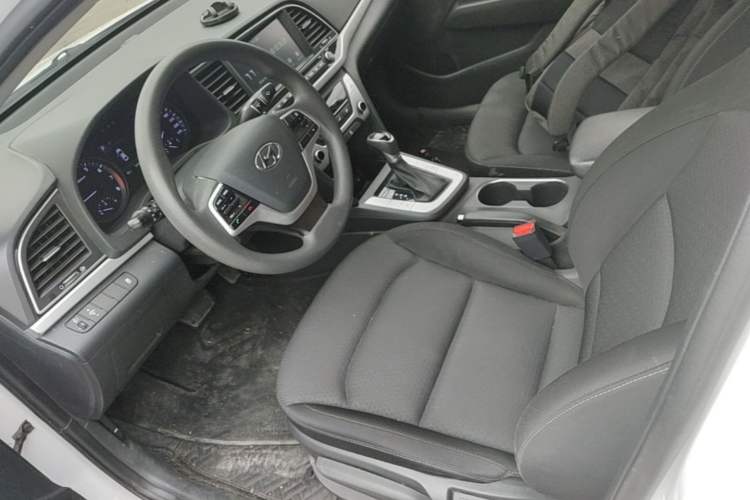 Used Hyundai Elantra (6th Generation / Lingdong) 2016 1.6L Automatic ZhiXuan – Elite Version Left Front Seat