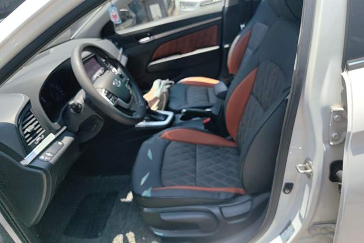 Used Hyundai Elantra (6th Generation / Lingdong) 2016 1.6L Automatic ZhiXuan – Elite Version Left Front Seat