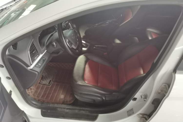 Used Hyundai Elantra (6th Generation / Lingdong) 2016 1.6L Automatic ZhiXuan – Elite Version Left Front Seat
