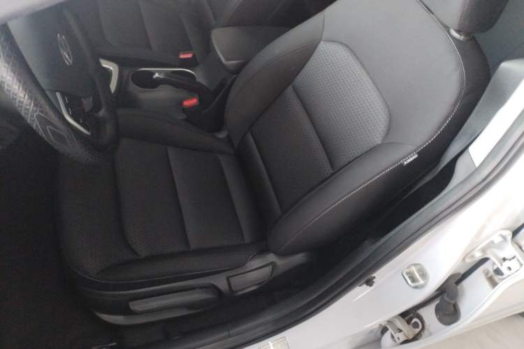 Used Hyundai Elantra (6th Generation / Lingdong) 2016 1.6L Automatic ZhiXuan – Elite Version Left Front Seat