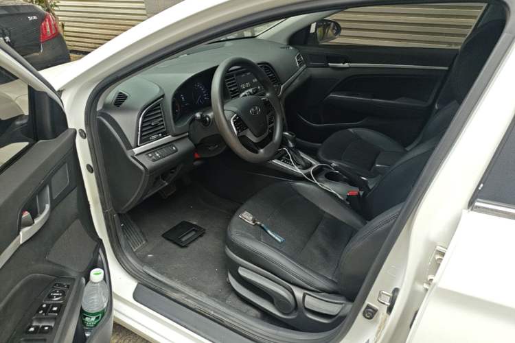 Used Hyundai Elantra (6th Generation / Lingdong) 2016 1.6L Automatic ZhiXuan – Elite Version Left Front Seat