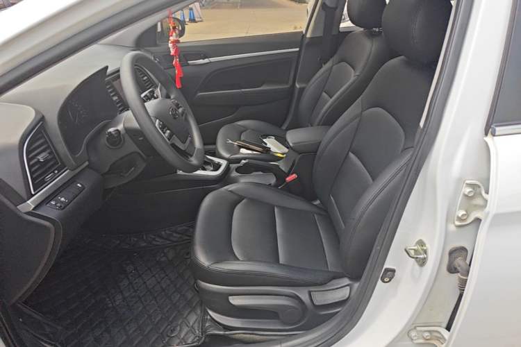 Used Hyundai Elantra (6th Generation / Lingdong) 2016 1.6L Automatic ZhiXuan – Elite Version Left Front Seat