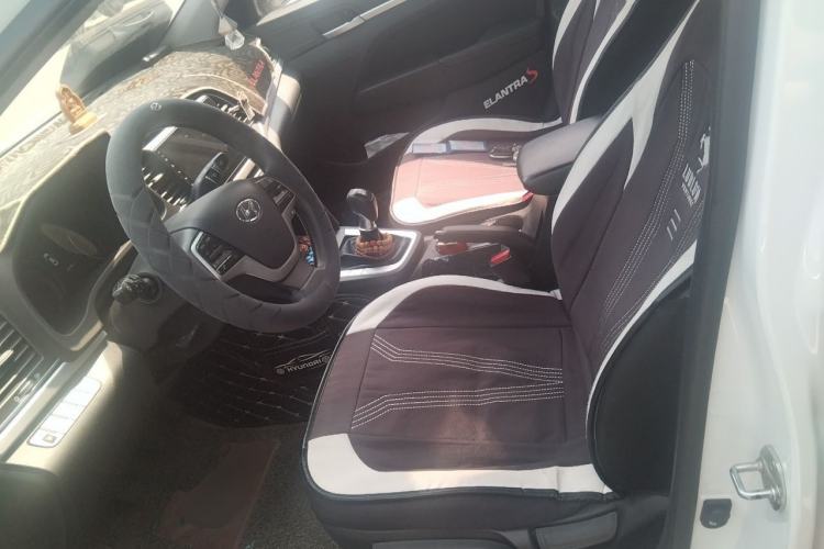 Used Hyundai Elantra (6th Generation / Lingdong) 2016 1.6L Manual ZhiXuan·Youth Edition Left Front Seat