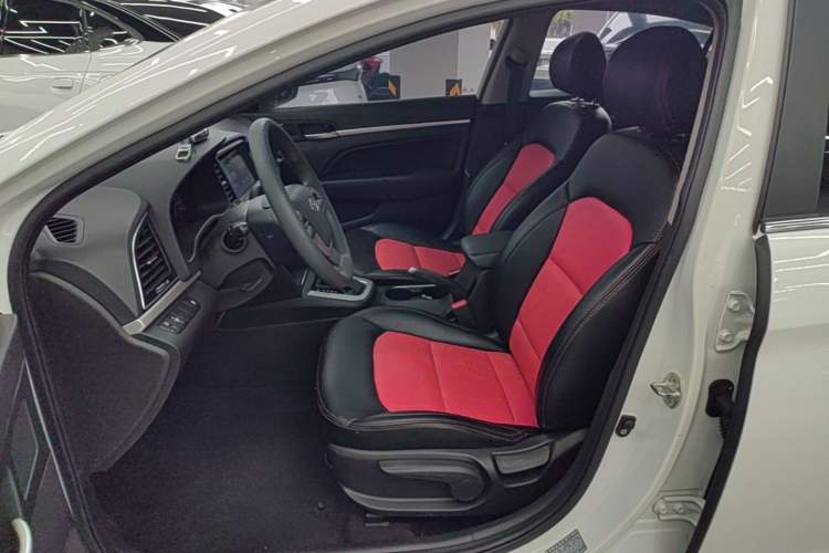 Used Hyundai Elantra (6th Generation / Lingdong) 2016 1.6L Automatic ZhiXuan – Elite Version Left Front Seat