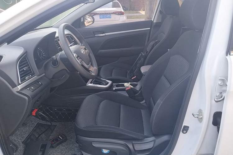 Used Hyundai Elantra (6th Generation / Lingdong) 2016 1.6L Automatic ZhiXuan – Elite Version Left Front Seat