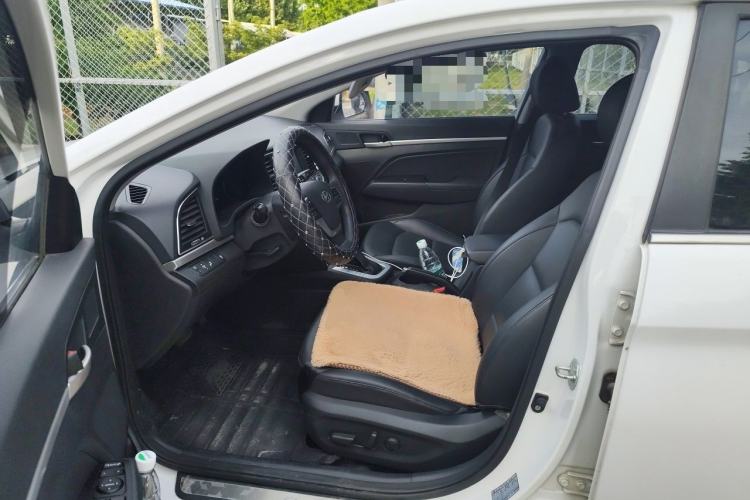 Used Hyundai Elantra (6th Generation / Lingdong) 2016 1.6L Automatic ZhiXuan · Luxury Version Left Front Seat