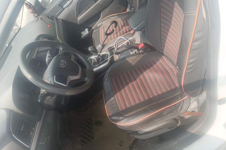 Used Hyundai Elantra (6th Generation / Lingdong) 2016 1.6L Manual ZhiXuan·Youth Edition Left Front Seat