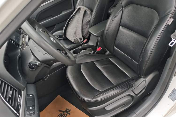Used Hyundai Elantra (6th Generation / Lingdong) 2016 1.6L Automatic ZhiXuan – Elite Version Left Front Seat