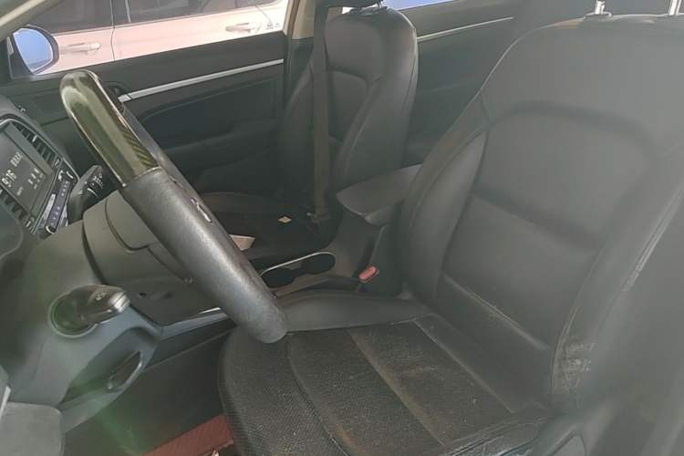 Used Hyundai Elantra (6th Generation / Lingdong) 2016 1.6L Automatic ZhiXuan – Elite Version Left Front Seat