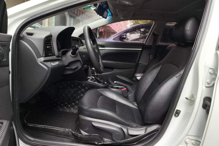 Used Hyundai Elantra (6th Generation / Lingdong) 2016 1.6L Automatic ZhiXuan – Elite Version Left Front Seat