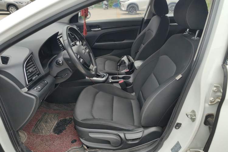 Used Hyundai Elantra (6th Generation / Lingdong) 2016 1.6L Automatic ZhiXuan – Elite Version Left Front Seat