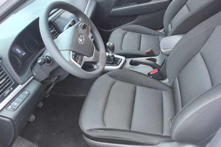 Used Hyundai Elantra (6th Generation / Lingdong) 2016 1.6L Manual ZhiXuan · Dynamic Model Left Front Seat