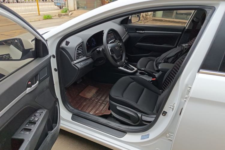 Used Hyundai Elantra (6th Generation / Lingdong) 2016 1.6L Automatic ZhiXuan – Elite Version Left Front Seat