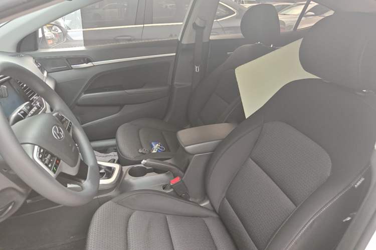 Used Hyundai Elantra (6th Generation / Lingdong) 2016 1.6L Automatic ZhiXuan – Elite Version Left Front Seat