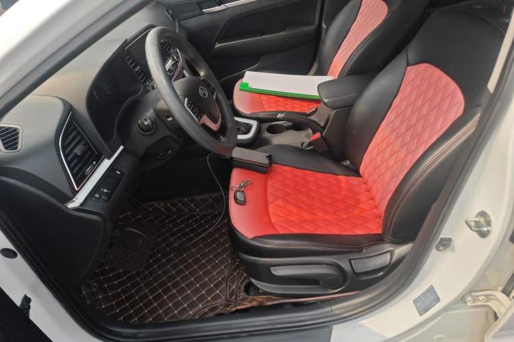 Used Hyundai Elantra (6th Generation / Lingdong) 2016 1.6L Automatic ZhiXuan · Youth Edition Left Front Seat