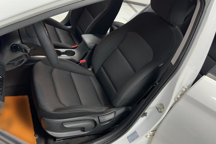 Used Hyundai Elantra (6th Generation / Lingdong) 2016 1.6L Automatic ZhiXuan – Elite Version Left Front Seat