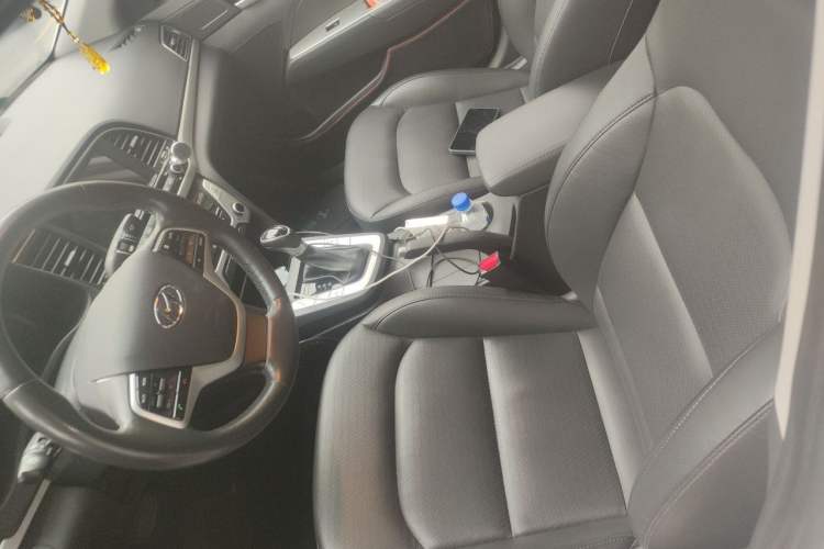 Used Hyundai Elantra (6th Generation / Lingdong) 2016 1.6L Automatic ZhiXuan · Luxury Version Left Front Seat