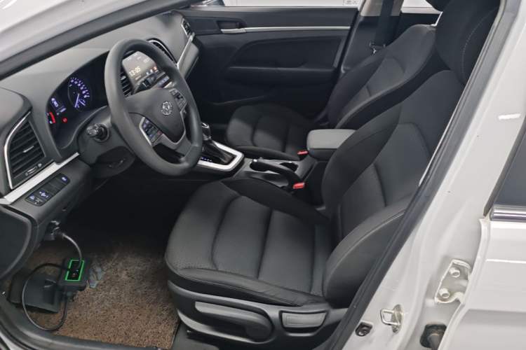 Used Hyundai Elantra (6th Generation / Lingdong) 2016 1.6L Automatic ZhiXuan – Elite Version Left Front Seat