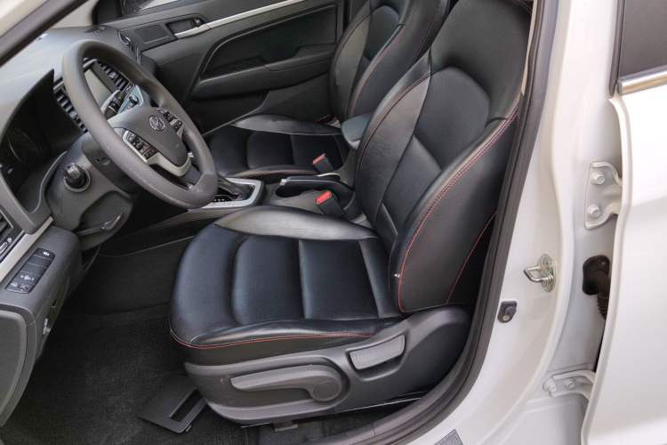 Used Hyundai Elantra (6th Generation / Lingdong) 2016 1.6L Automatic ZhiXuan – Elite Version Left Front Seat