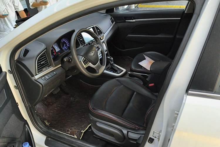 Used Hyundai Elantra (6th Generation / Lingdong) 2016 1.6L Automatic ZhiXuan – Elite Version Left Front Seat