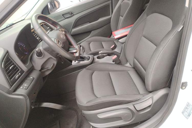 Used Hyundai Elantra (6th Generation / Lingdong) 2016 1.4T Dual-Clutch Xuan Dong · Dynamic Version Left Front Seat