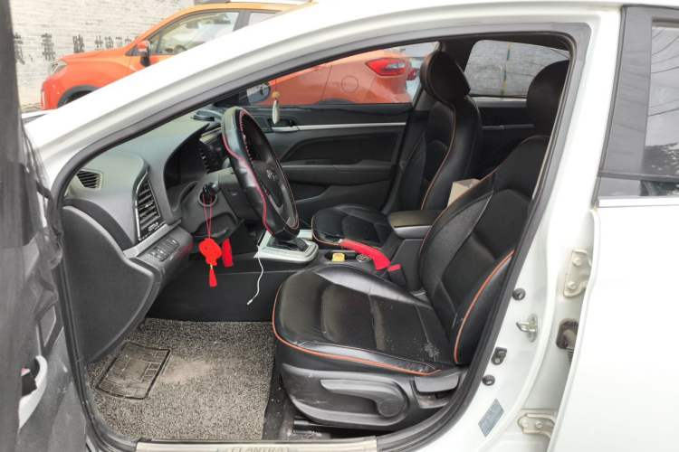 Used Hyundai Elantra (6th Generation / Lingdong) 2016 1.6L Automatic ZhiXuan – Elite Version Left Front Seat