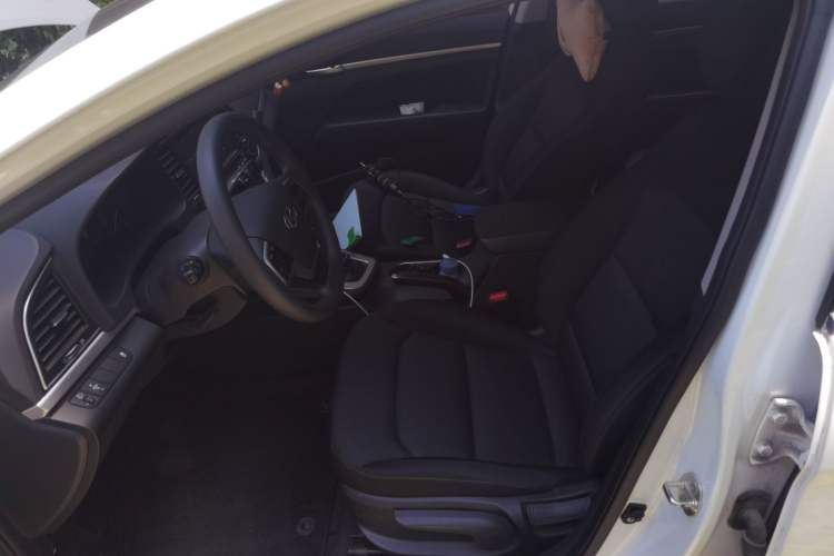 Used Hyundai Elantra (6th Generation / Lingdong) 2016 1.6L Automatic ZhiXuan – Elite Version Left Front Seat