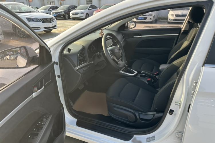 Used Hyundai Elantra (6th Generation / Lingdong) 2016 1.6L Automatic ZhiXuan – Elite Version Left Front Seat
