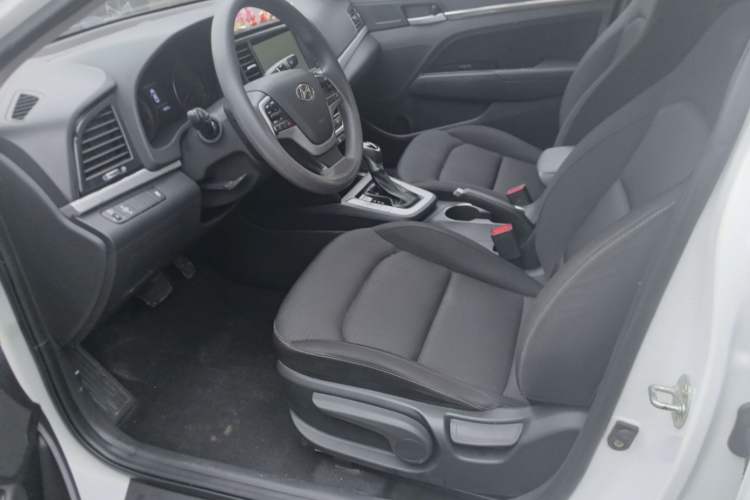 Used Hyundai Elantra (6th Generation / Lingdong) 2016 1.6L Automatic ZhiXuan – Elite Version Left Front Seat