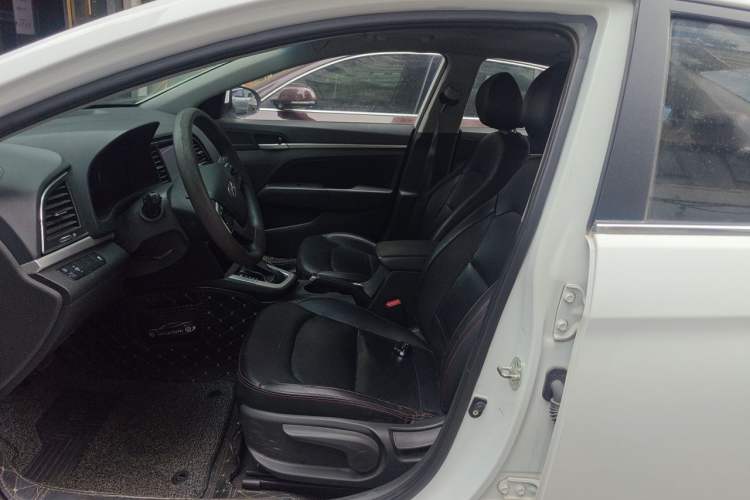 Used Hyundai Elantra (6th Generation / Lingdong) 2016 1.6L Automatic ZhiXuan – Elite Version Left Front Seat