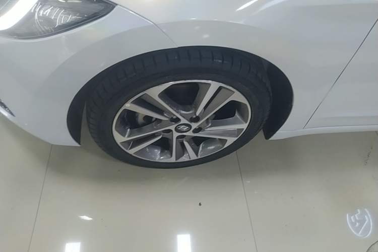 Used Hyundai Elantra (6th Generation / Lingdong) 2016 1.6L Automatic ZhiXuan – Elite Version Left Front Wheel Hub