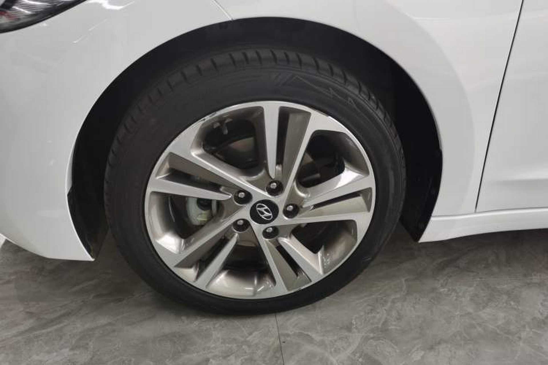 Used Hyundai Elantra (6th Generation / Lingdong) 2016 1.6L Automatic ZhiXuan – Elite Version Left Front Wheel Hub