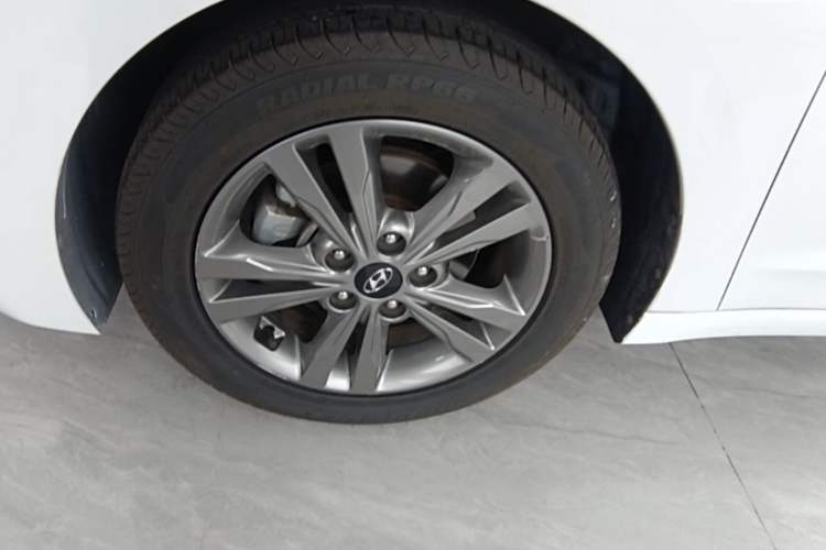 Used Hyundai Elantra (6th Generation / Lingdong) 2016 1.4T Dual-Clutch Xuan Dong · Dynamic Version Left Front Wheel Hub