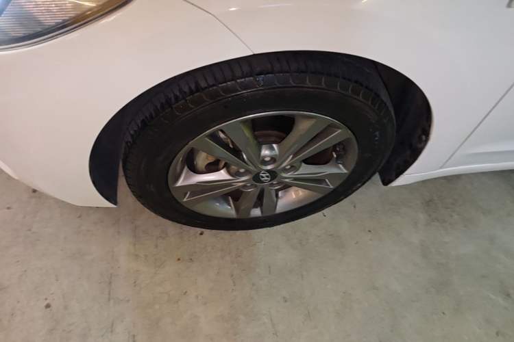 Used Hyundai Elantra (6th Generation / Lingdong) 2016 1.4T Dual-Clutch Xuan Dong · Dynamic Version Left Front Wheel Hub