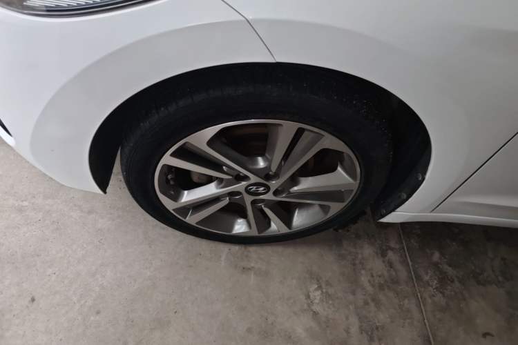 Used Hyundai Elantra (6th Generation / Lingdong) 2016 1.6L Automatic ZhiXuan – Elite Version Left Front Wheel Hub