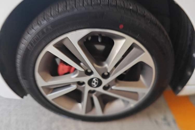 Used Hyundai Elantra (6th Generation / Lingdong) 2016 1.6L Automatic ZhiXuan – Elite Version Left Front Wheel Hub