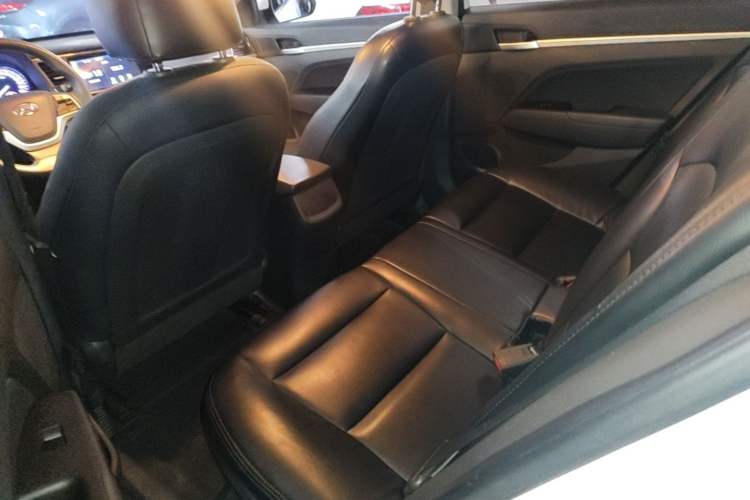 Used Hyundai Elantra (6th Generation / Lingdong) 2016 1.6L Automatic ZhiXuan – Elite Version Left Rear Seat