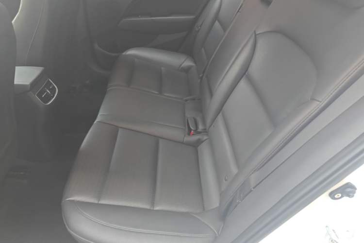 Used Hyundai Elantra (6th Generation / Lingdong) 2016 1.6L Automatic ZhiXuan · Luxury Version Left Rear Seat