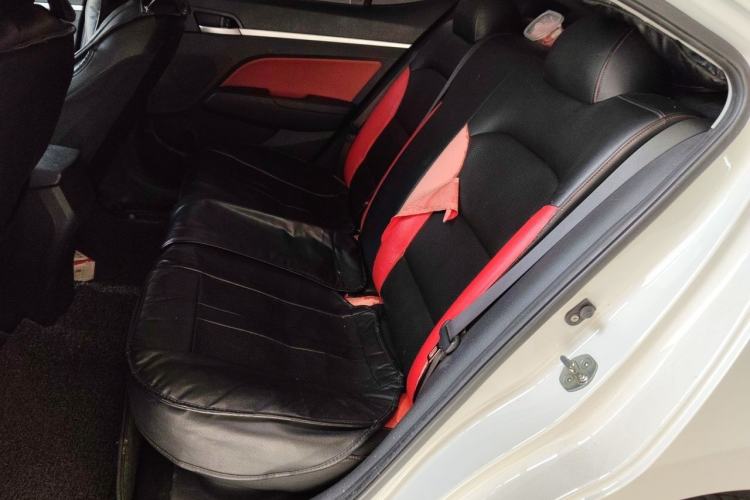 Used Hyundai Elantra (6th Generation / Lingdong) 2016 1.6L Automatic ZhiXuan – Elite Version Left Rear Seat