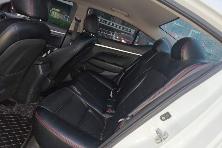 Used Hyundai Elantra (6th Generation / Lingdong) 2016 1.6L Automatic ZhiXuan – Elite Version Left Rear Seat