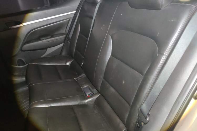 Used Hyundai Elantra (6th Generation / Lingdong) 2016 1.6L Automatic ZhiXuan – Elite Version Left Rear Seat