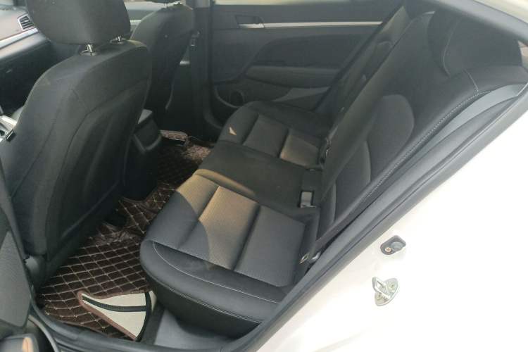 Used Hyundai Elantra (6th Generation / Lingdong) 2016 1.6L Automatic ZhiXuan – Elite Version Left Rear Seat